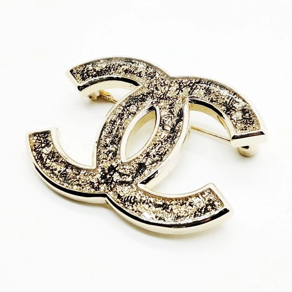 Chanel Brooch Pin Gold Black B24 B 597-050925